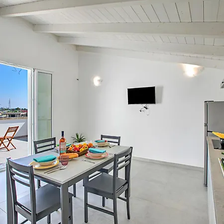 Complesso Cristal With Shared Pool Appartement