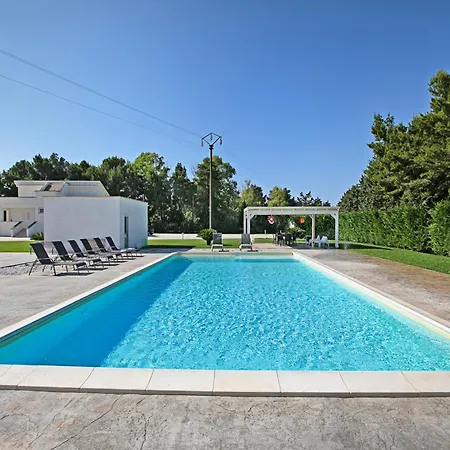 Complesso Cristal With Shared Pool *