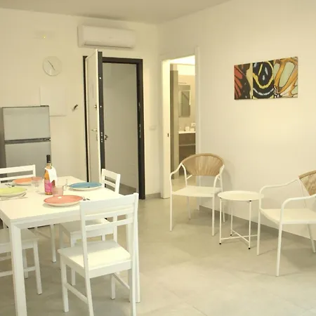 דירה Complesso Cristal With Shared Pool גלאטינה