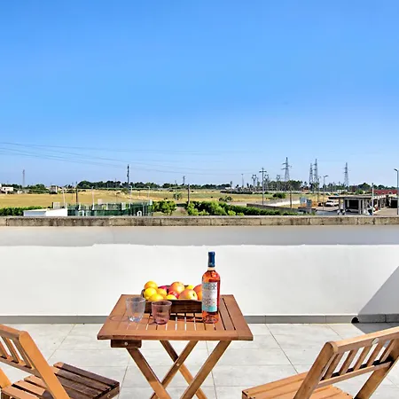 Апартаменты Complesso Cristal With Shared Pool Галатина