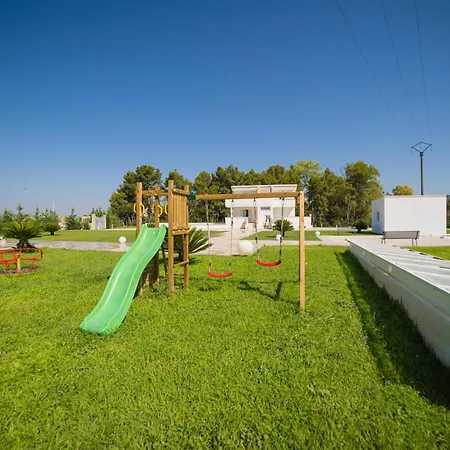 Complesso Cristal With Shared Pool דירה