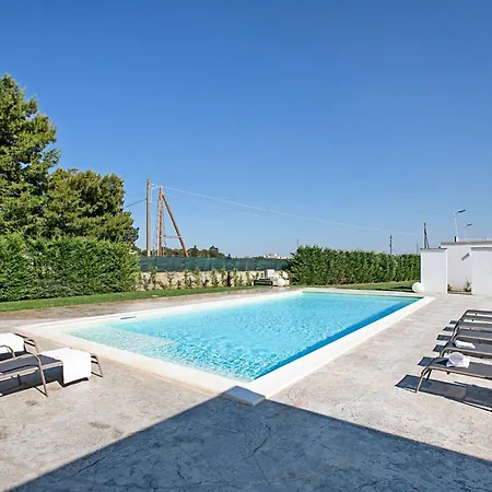 Апартаменты Complesso Cristal With Shared Pool